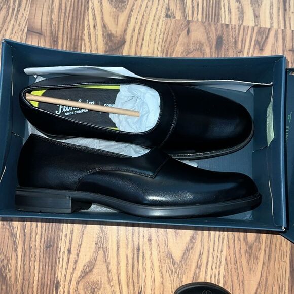 Florsheim shoes - Picture 1 of 3